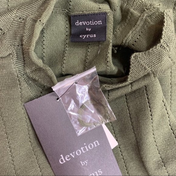 Cyrus Pointelle Scallop Trim Mock Neck Tank - Picture 4 of 5